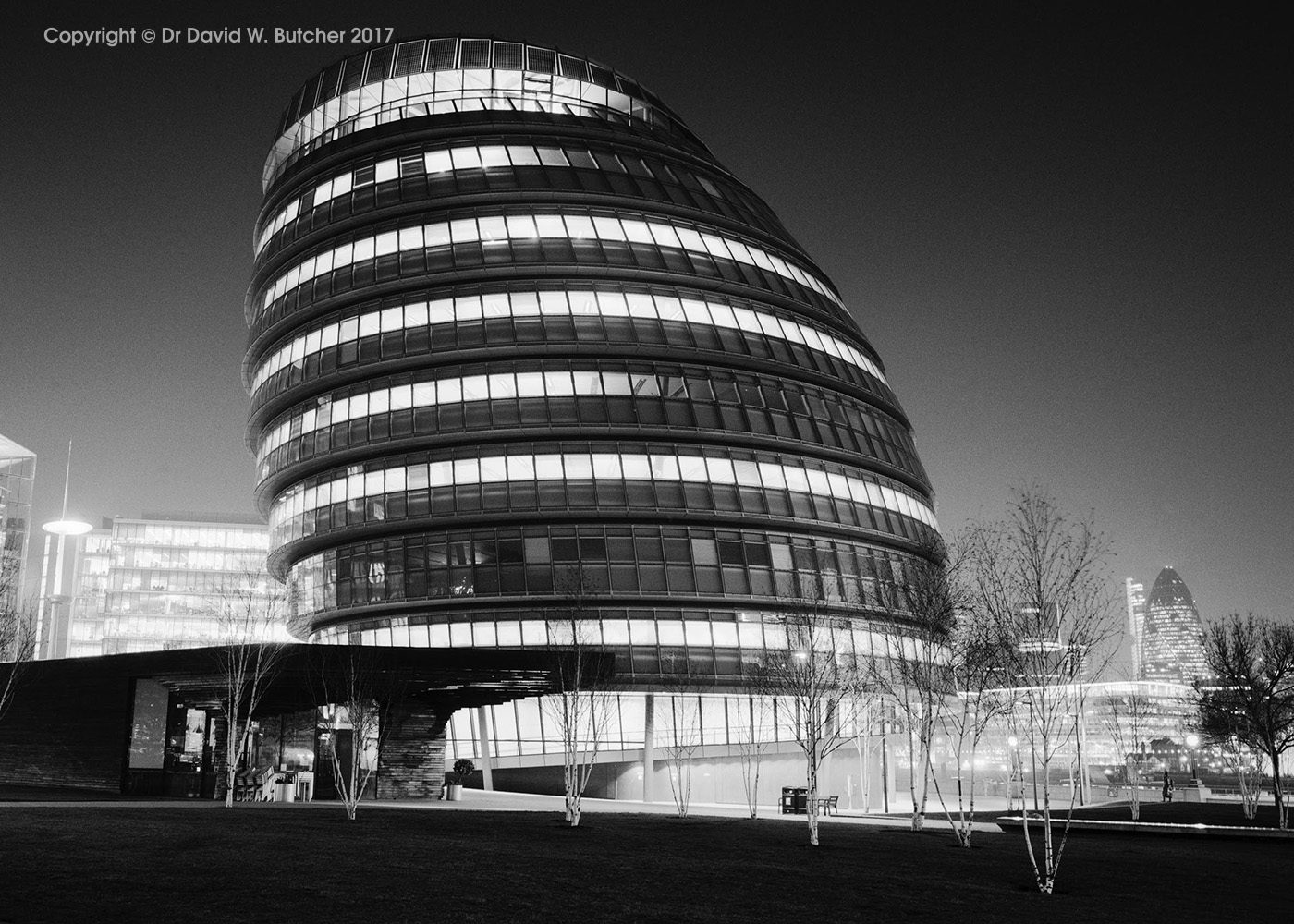 london-city-hall-at-night-dave-butcher